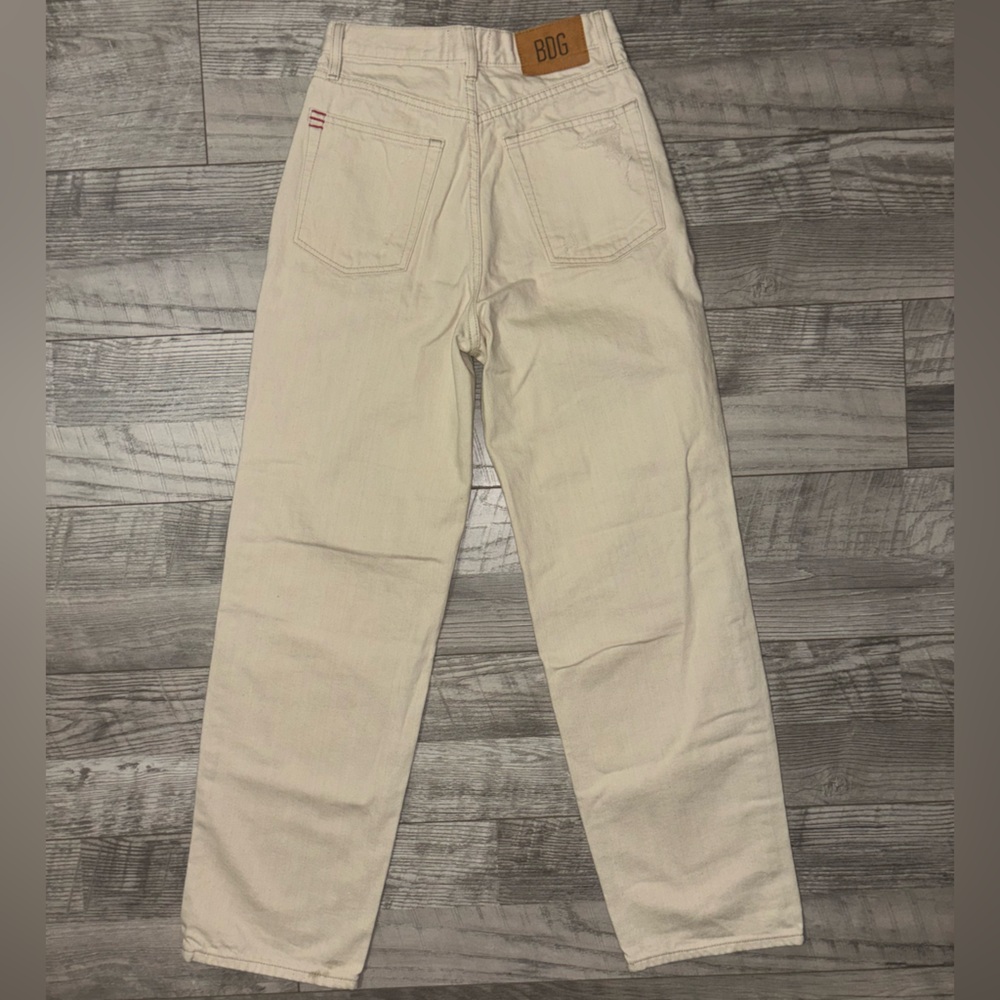 BDG CREAM HIGH RISE RIPPED JEANS - Picture 2 of 3